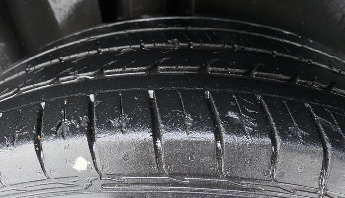 2020 MG HECTOR SHARP DCT PETROL, Petrol, Automatic, 28,080 km, Right Rear Tyre Tread