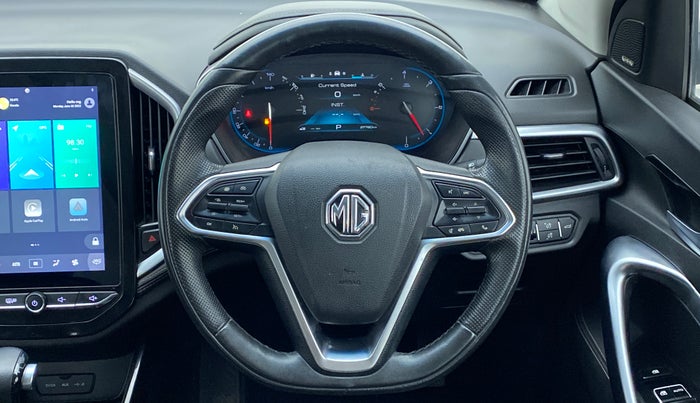 2020 MG HECTOR SHARP DCT PETROL, Petrol, Automatic, 28,080 km, Steering Wheel Close Up
