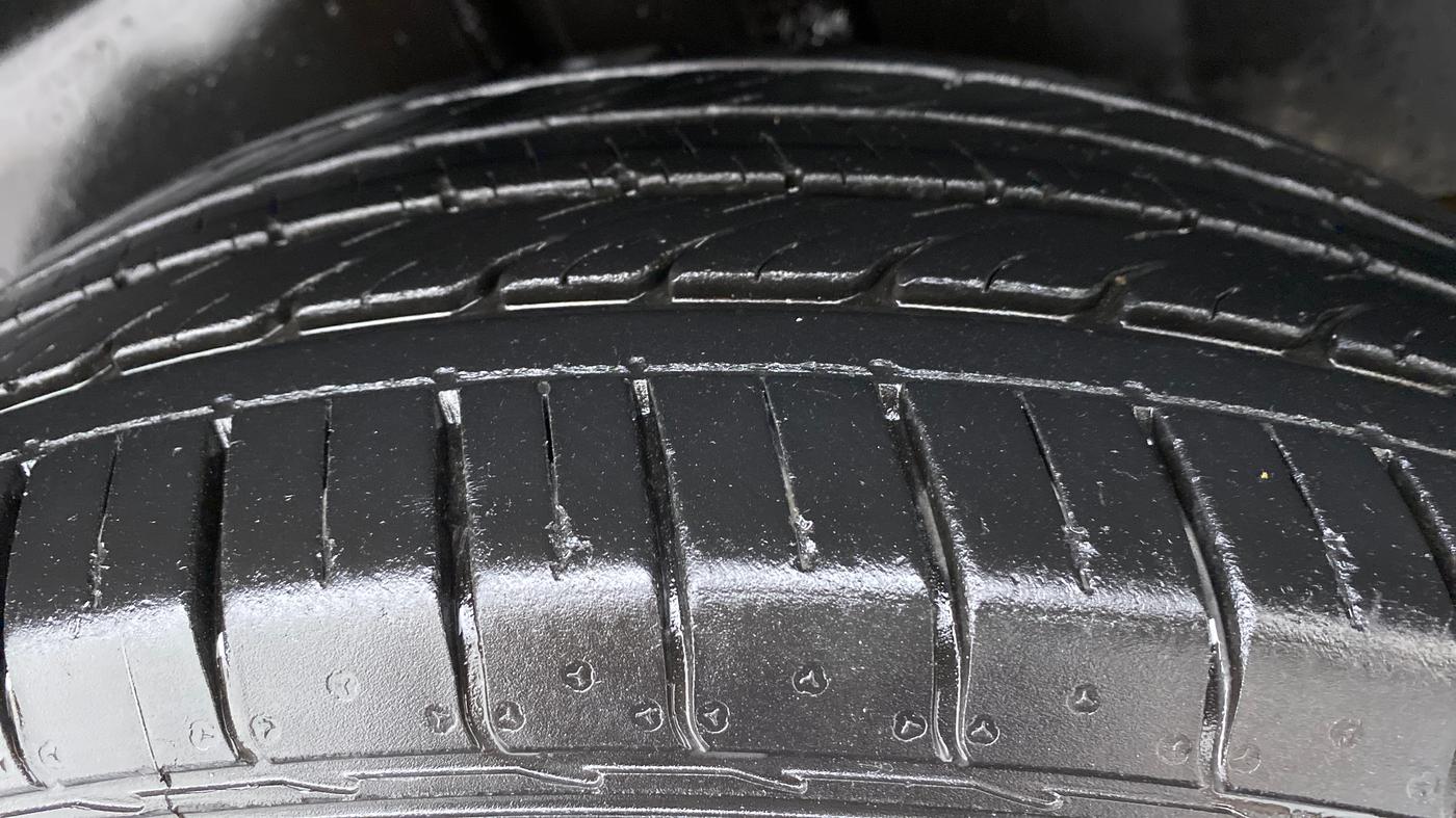 2020 MG HECTOR SHARP DCT PETROL, Petrol, Automatic, 28,080 km, Left Rear Tyre Tread