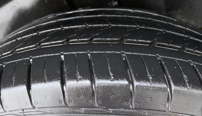 2020 MG HECTOR SHARP DCT PETROL, Petrol, Automatic, 28,080 km, Left Rear Tyre Tread