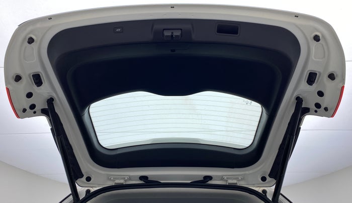 2020 MG HECTOR SHARP DCT PETROL, Petrol, Automatic, 28,080 km, Boot Door Open