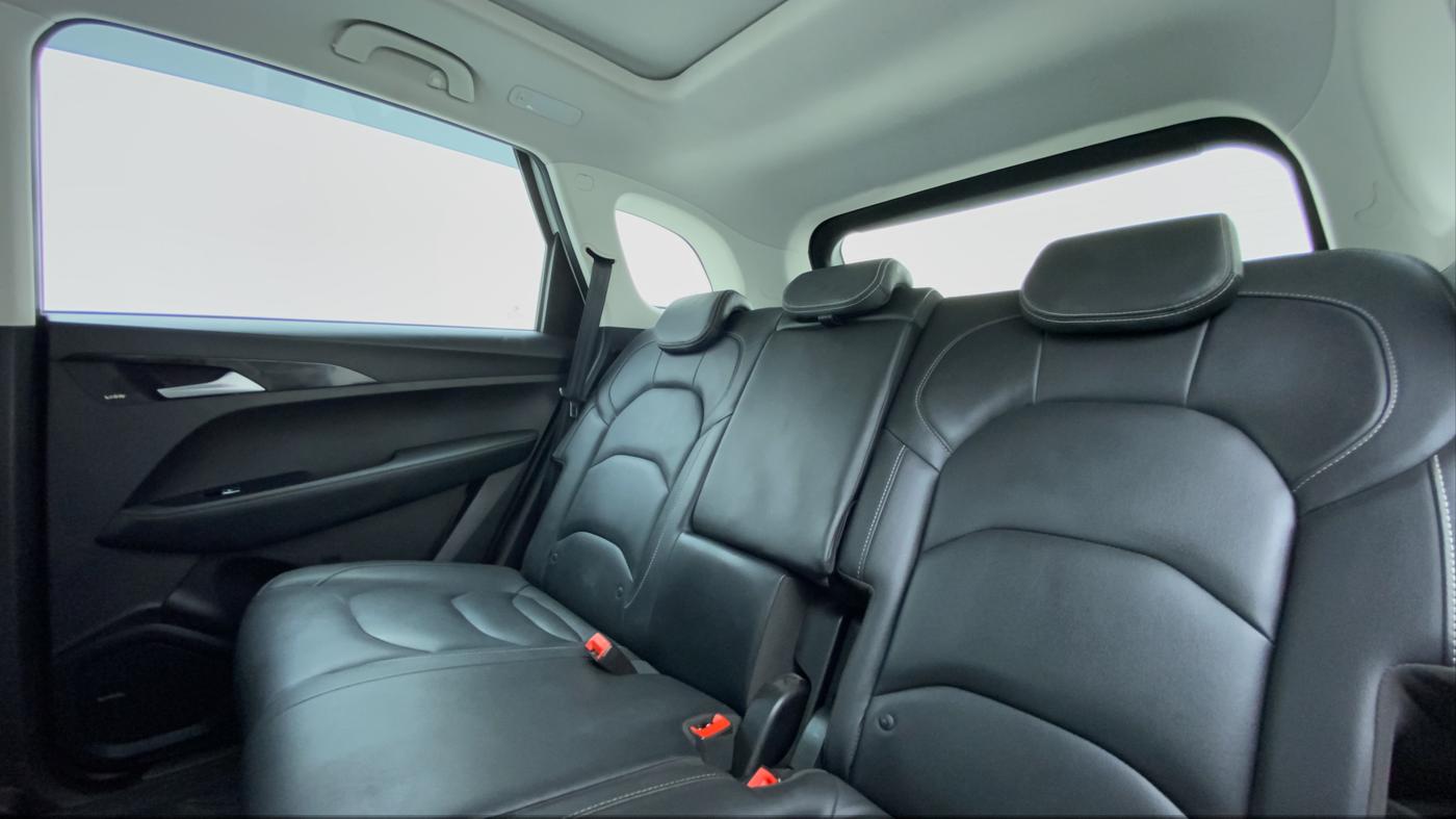 2020 MG HECTOR SHARP DCT PETROL, Petrol, Automatic, 28,080 km, Right Side Rear Door Cabin