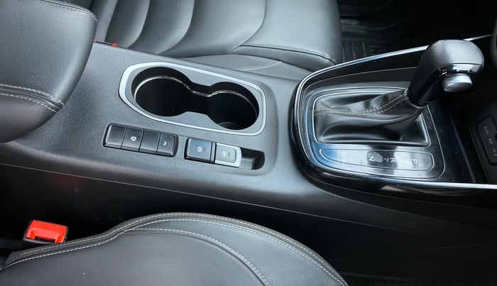 2020 MG HECTOR SHARP DCT PETROL, Petrol, Automatic, 28,080 km, Gear Lever