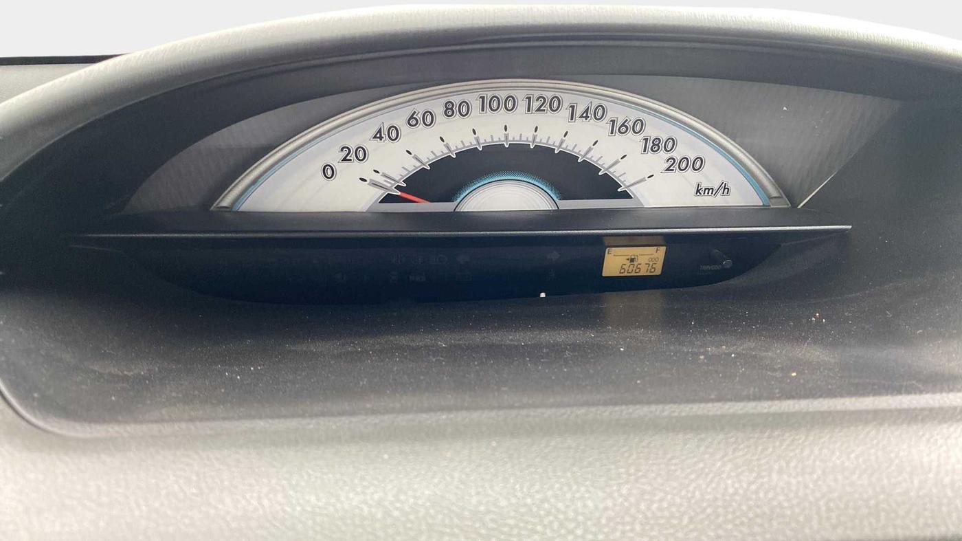 2012 Toyota Etios Liva G, Petrol, Manual, 60,803 km, Odometer Image