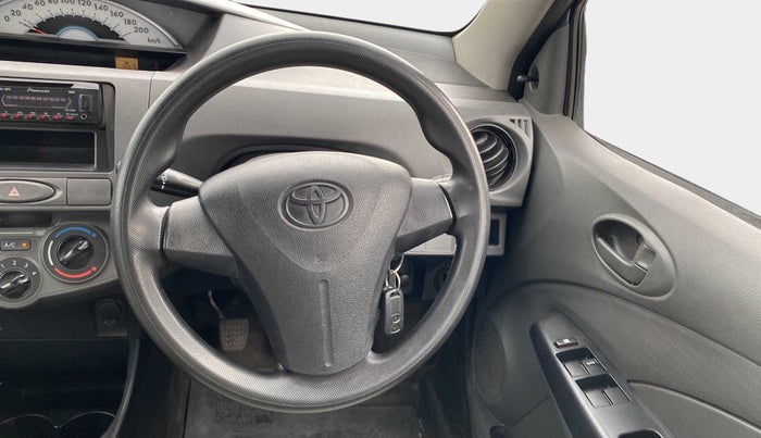 2012 Toyota Etios Liva G, Petrol, Manual, 60,803 km, Steering Wheel Close Up