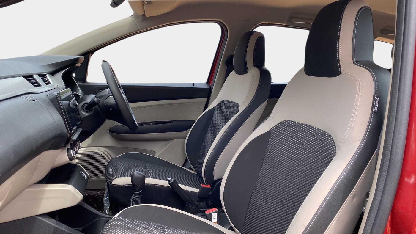 2020 Renault TRIBER RXZ AMT, Petrol, Automatic, 19,907 km, Right Side Front Door Cabin