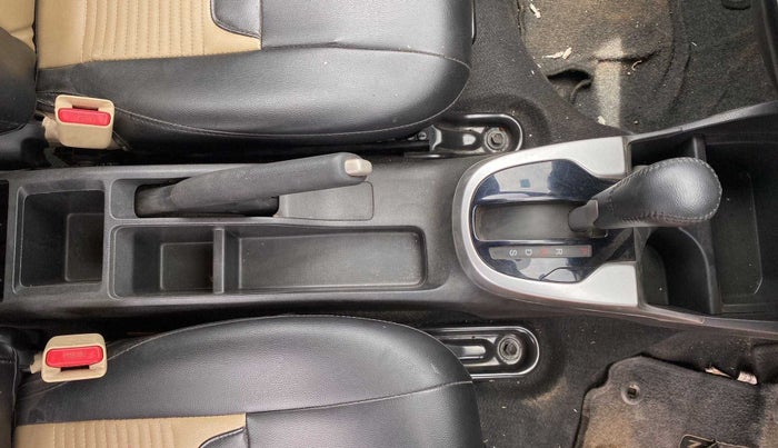 2017 Honda Jazz 1.2L I-VTEC V AT, Petrol, Automatic, 59,350 km, Gear Lever