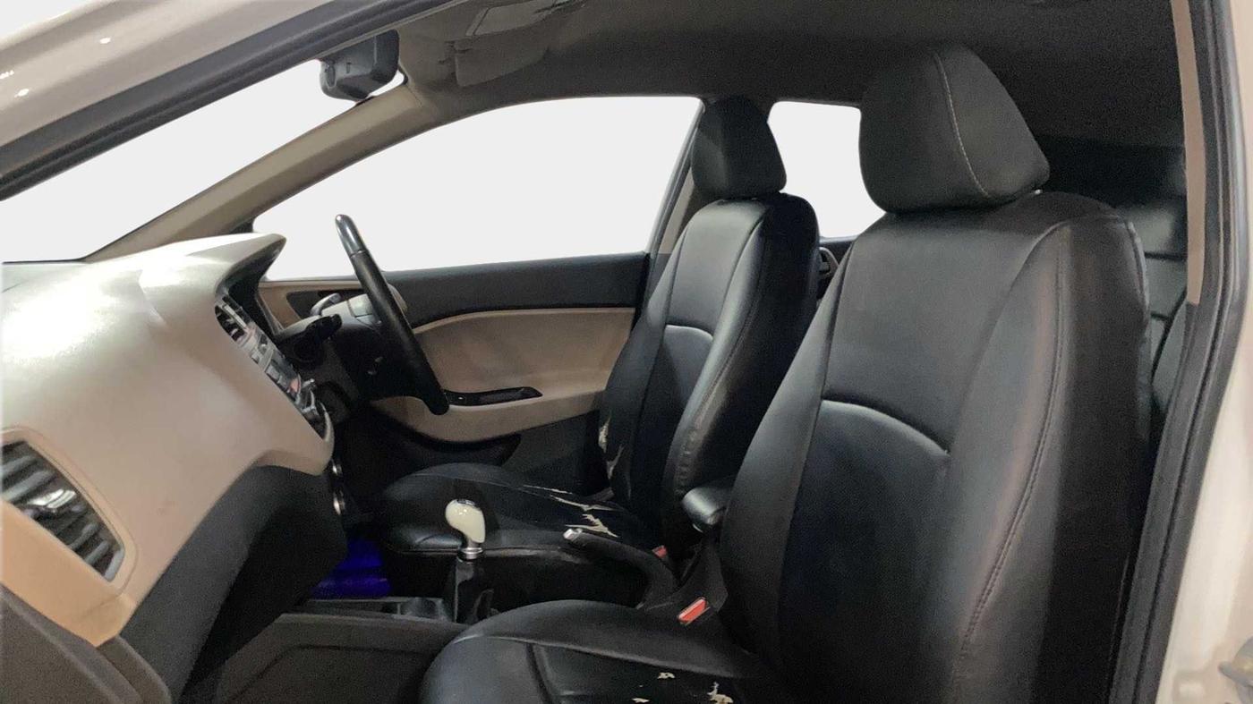 2017 Hyundai Elite i20 ASTA 1.2, Petrol, Manual, 64,313 km, Right Side Front Door Cabin