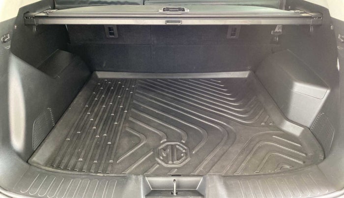 2020 MG HECTOR SHARP 1.5 DCT PETROL, Petrol, Automatic, 15,266 km, Boot Inside