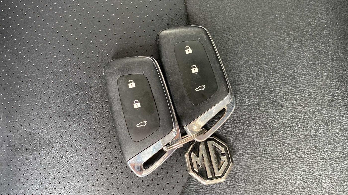 2020 MG HECTOR SHARP 1.5 DCT PETROL, Petrol, Automatic, 15,266 km, Key Close Up