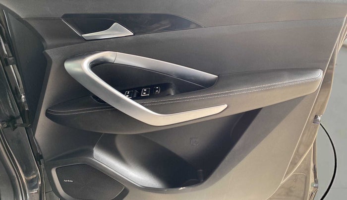 2020 MG HECTOR SHARP 1.5 DCT PETROL, Petrol, Automatic, 15,266 km, Driver Side Door Panels Control