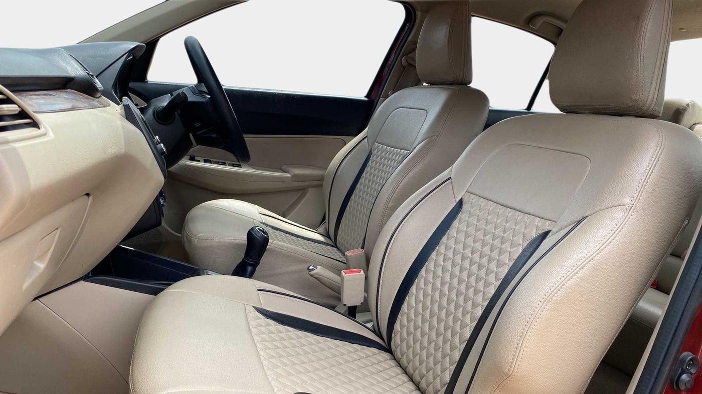 2018 Maruti Dzire VXI, Petrol, Manual, 36,905 km, Right Side Front Door Cabin