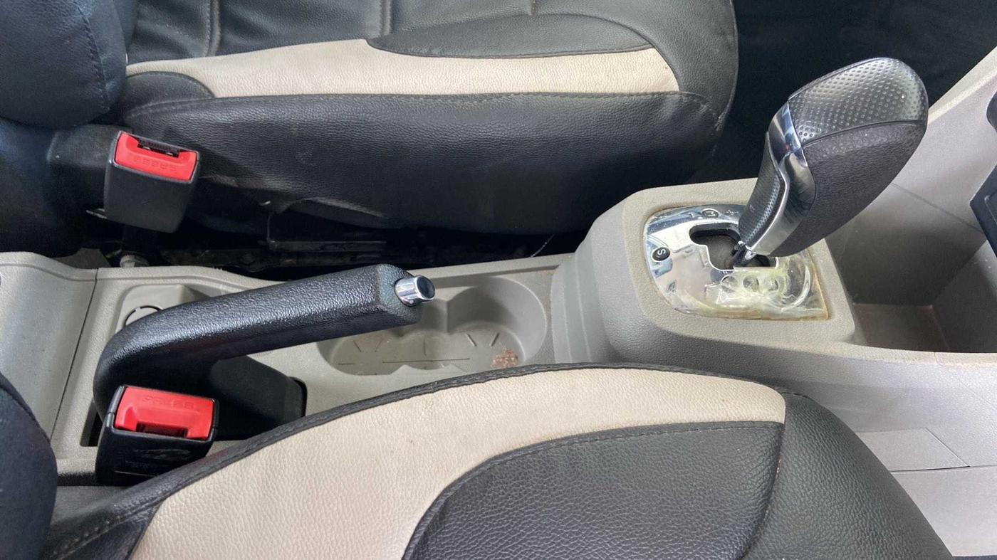 2017 Tata Tiago XZA PETROL, Petrol, Automatic, 53,742 km, Gear Lever