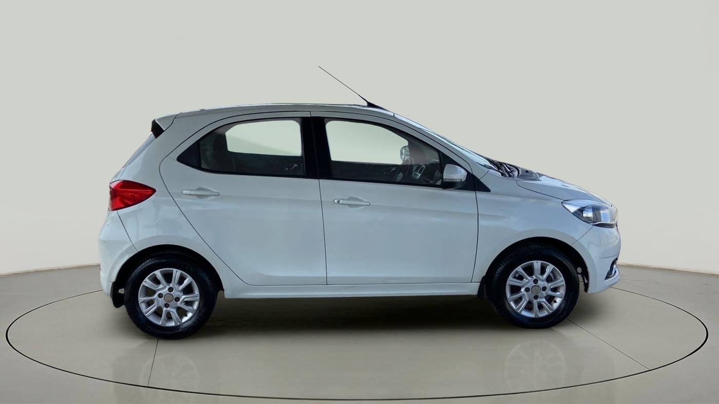 2017 Tata Tiago XZA PETROL, Petrol, Automatic, 53,742 km, Right Side View