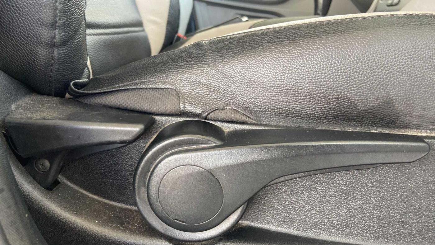 2017 Tata Tiago XZA PETROL, Petrol, Automatic, 53,742 km, Driver Side Adjustment Panel