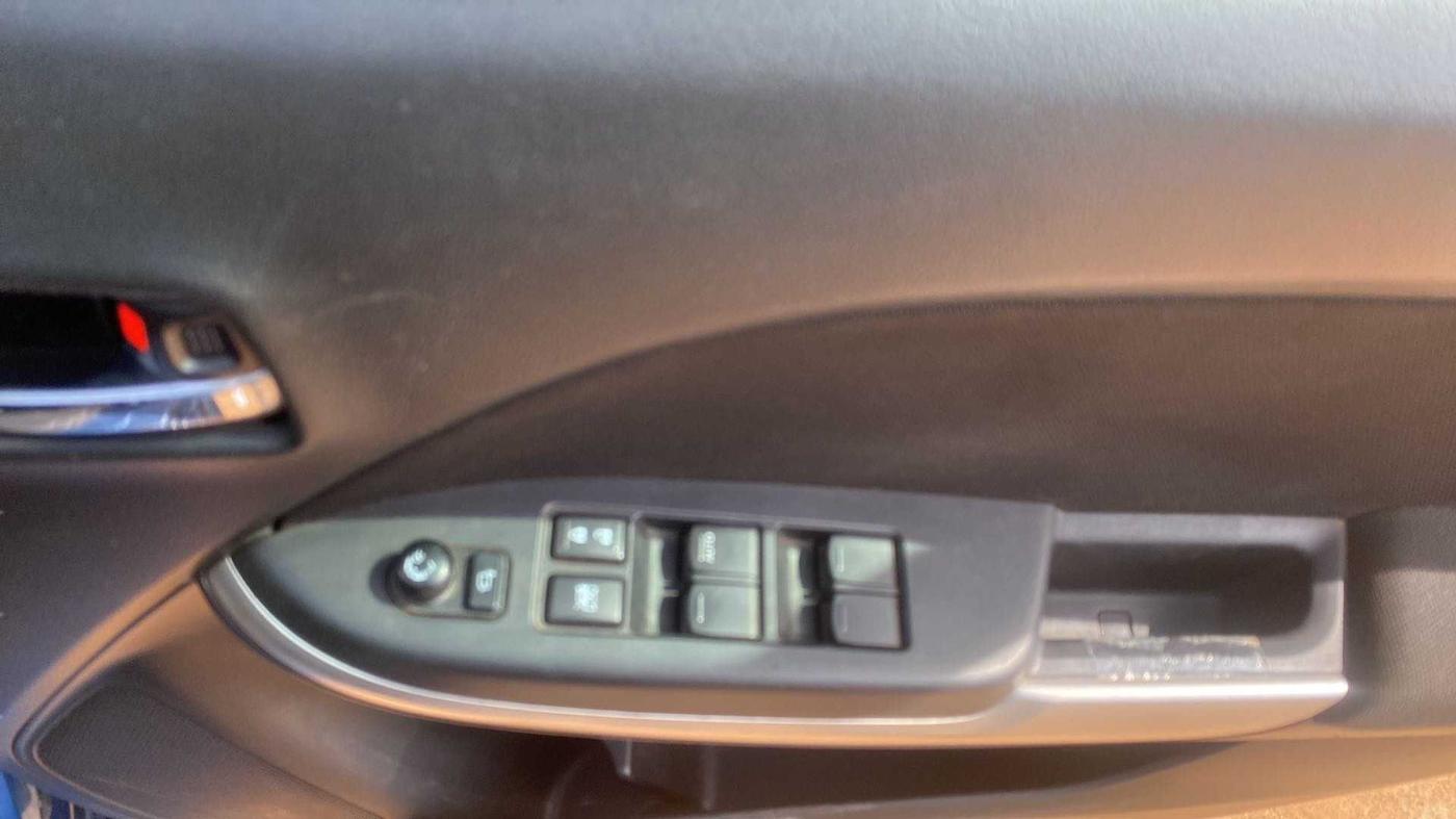 2017 Maruti Baleno ZETA PETROL 1.2, Petrol, Manual, 23,573 km, Driver Side Door Panels Control