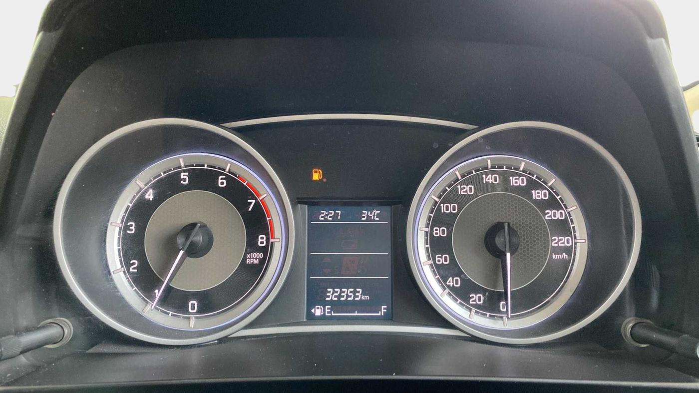 2020 Maruti Dzire ZXI, Petrol, Manual, 32,350 km, Odometer Image
