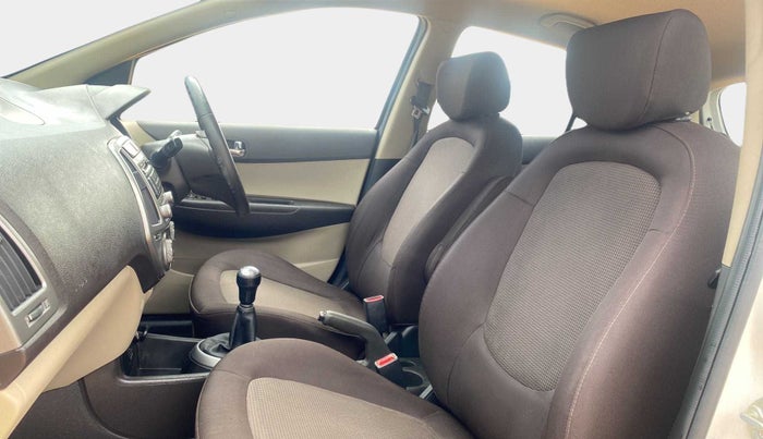 2014 Hyundai i20 ASTA 1.2, Petrol, Manual, 38,090 km, Right Side Front Door Cabin