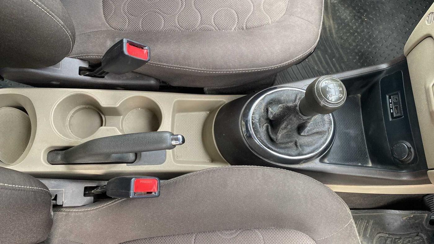 2010 Hyundai i20 MAGNA (O) 1.2, Petrol, Manual, 62,220 km, Gear Lever