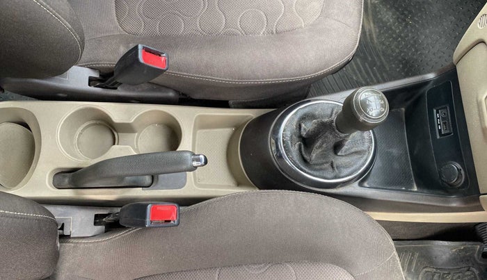 2010 Hyundai i20 MAGNA (O) 1.2, Petrol, Manual, 62,220 km, Gear Lever