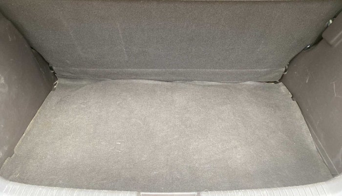 2010 Hyundai i20 MAGNA (O) 1.2, Petrol, Manual, 62,220 km, Boot Inside