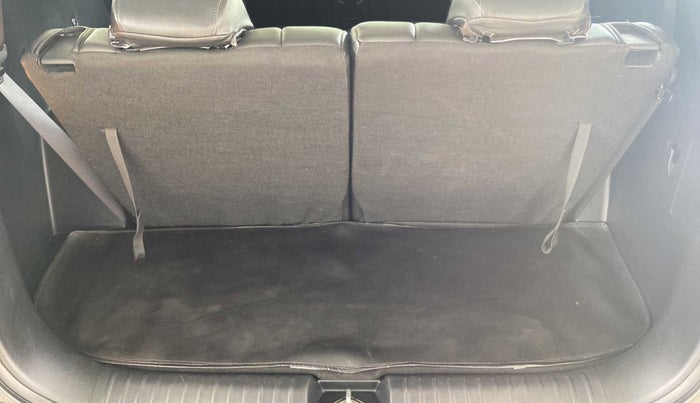 2022 KIA CARENS PRESTIGE PLUS 1.4 PETROL 7 STR, Petrol, Manual, 33,752 km, Boot Inside