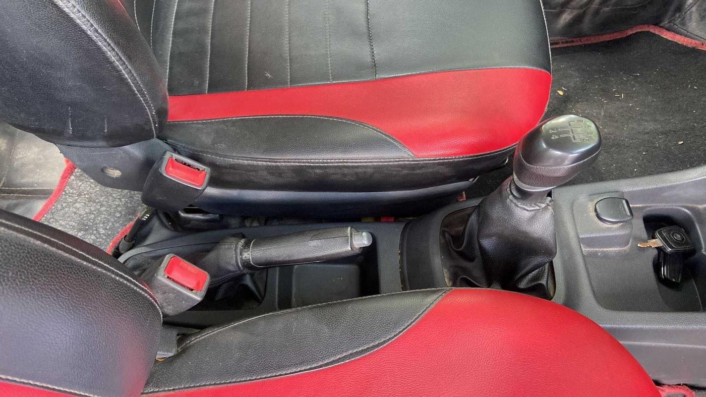 2016 Renault Kwid RXL, Petrol, Manual, 58,987 km, Gear Lever