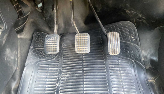 2018 Tata Tiago XZ PETROL, Petrol, Manual, 96,020 km, Pedals