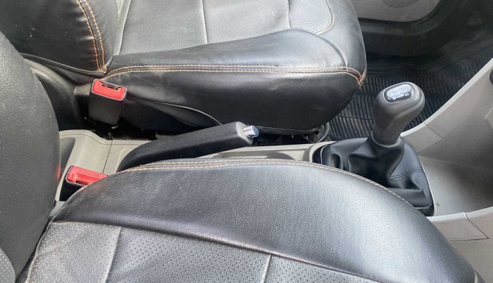 2018 Tata Tiago XZ PETROL, Petrol, Manual, 96,020 km, Gear Lever