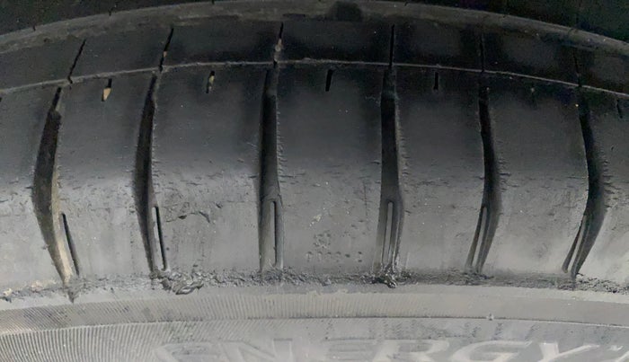 2017 Renault Kwid RXT 1.0, Petrol, Manual, 74,477 km, Left Rear Tyre Tread