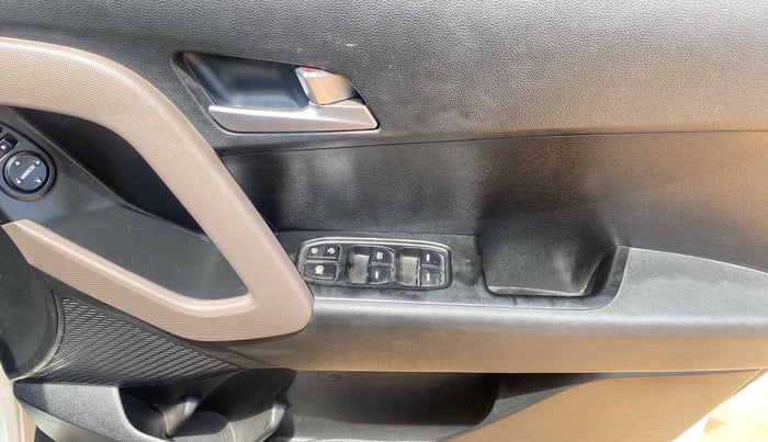 2019 Hyundai Creta SX AT 1.6 PETROL, Petrol, Automatic, 43,671 km, Driver Side Door Panels Control