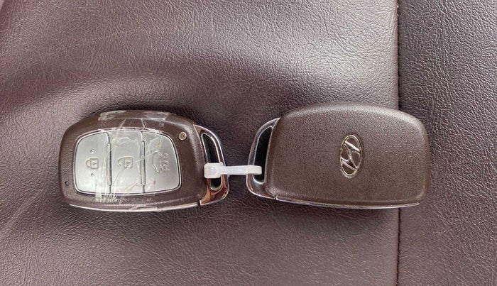 2019 Hyundai Creta SX AT 1.6 PETROL, Petrol, Automatic, 43,671 km, Key Close Up