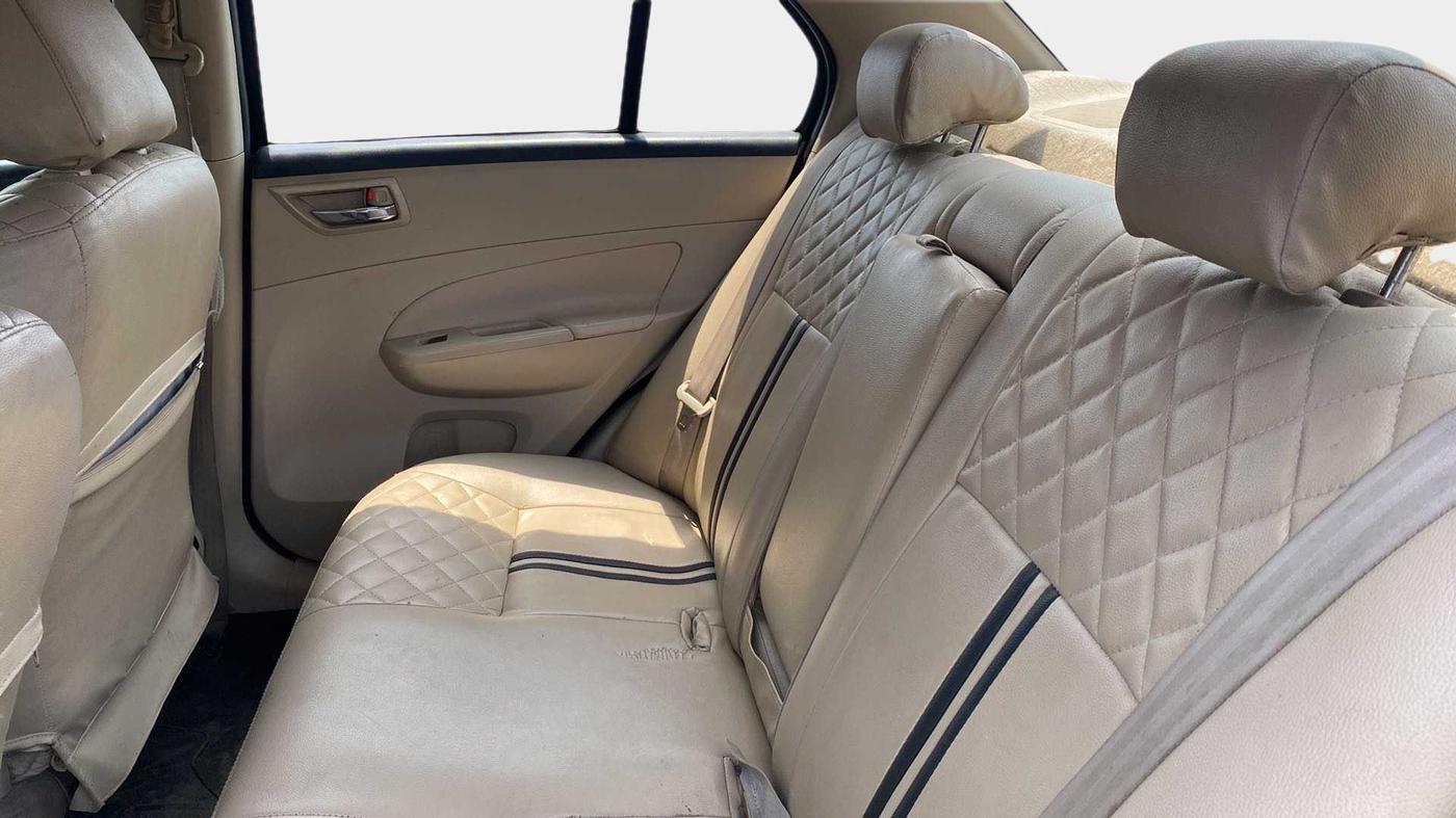 2014 Maruti Swift Dzire ZXI, Petrol, Manual, 72,270 km, Right Side Rear Door Cabin