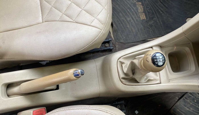 2014 Maruti Swift Dzire ZXI, Petrol, Manual, 72,270 km, Gear Lever
