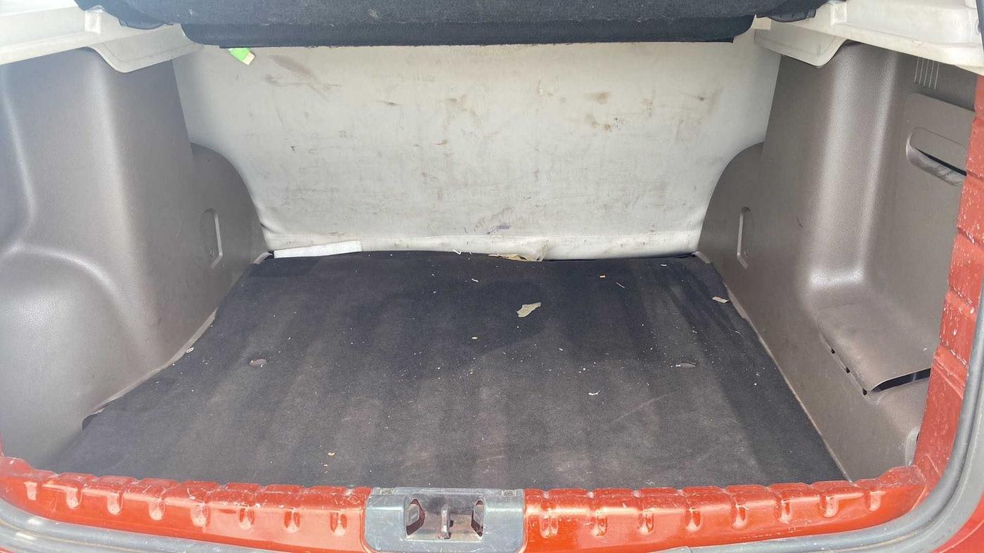 2016 Renault Duster 110 PS RXZ 4X2 AMT DIESEL, Diesel, Automatic, 97,189 km, Boot Inside
