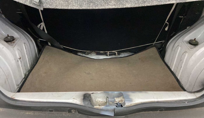 2015 Renault Kwid RXT 0.8 (O), Petrol, Manual, 48,229 km, Boot Inside