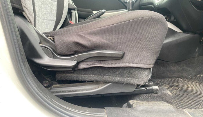 2018 Maruti Baleno ALPHA DIESEL 1.3, Diesel, Manual, 86,440 km, Driver Side Adjustment Panel