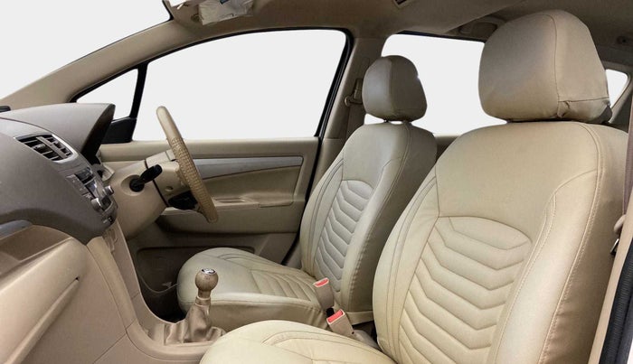 2016 Maruti Ertiga VXI, Petrol, Manual, 84,613 km, Right Side Front Door Cabin