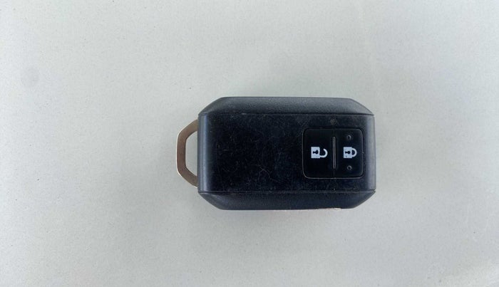 2019 Toyota Glanza G, Petrol, Manual, 37,376 km, Key Close Up