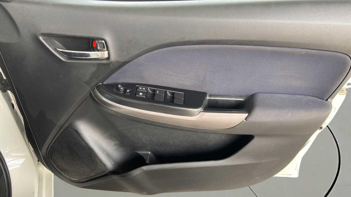 2019 Toyota Glanza G, Petrol, Manual, 37,376 km, Driver Side Door Panels Control