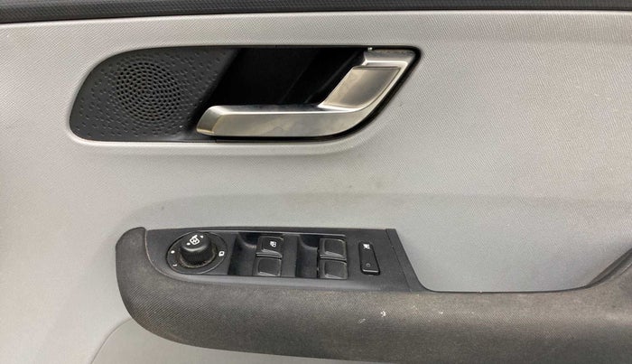 2020 Tata ALTROZ XZ PETROL, Petrol, Manual, 44,602 km, Driver Side Door Panels Control