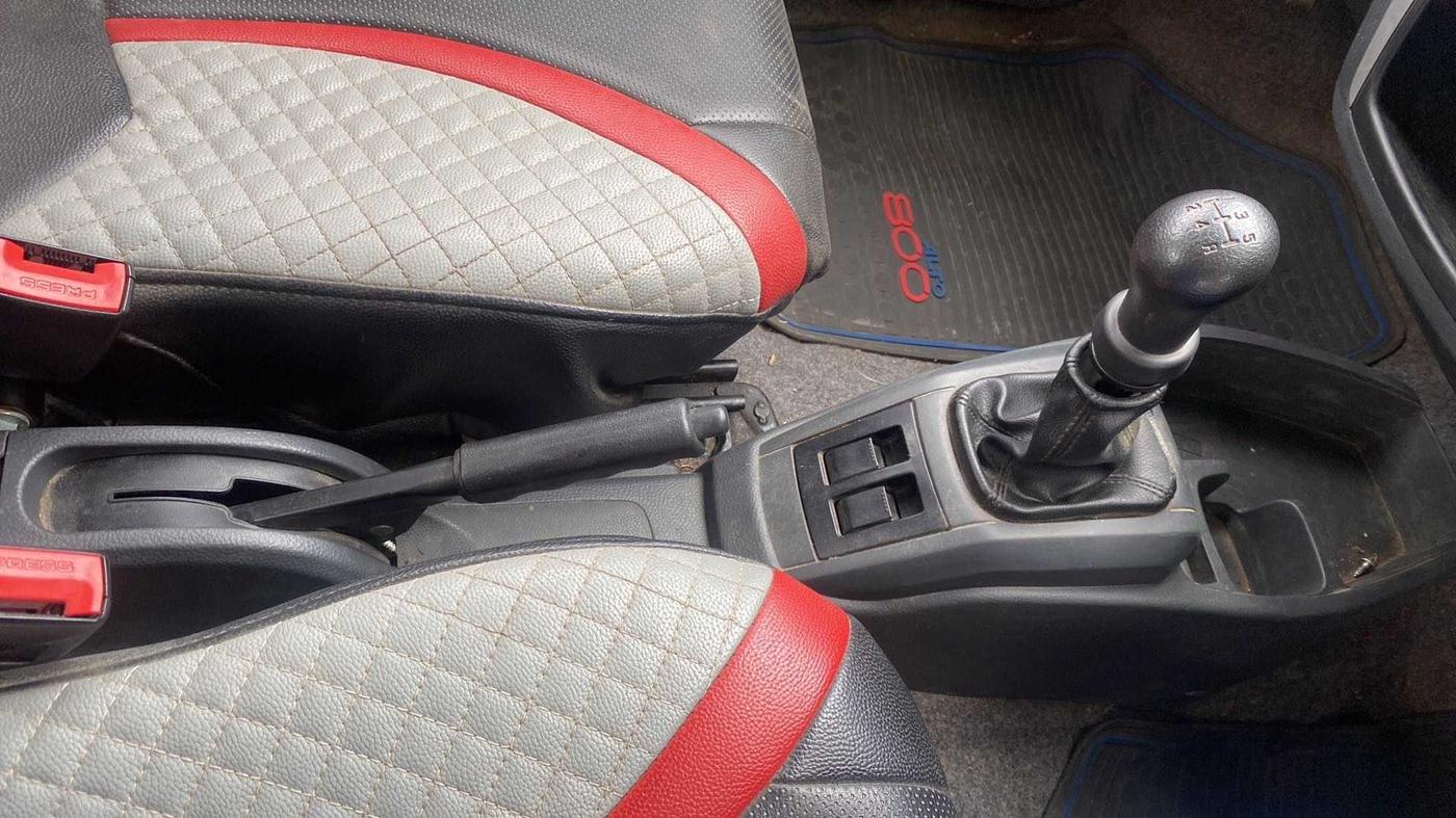 2017 Maruti Alto 800 LXI, Petrol, Manual, 69,275 km, Gear Lever