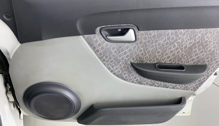 2017 Maruti Alto 800 VXI, Petrol, Manual, 31,666 km, Driver Side Door Panels Control