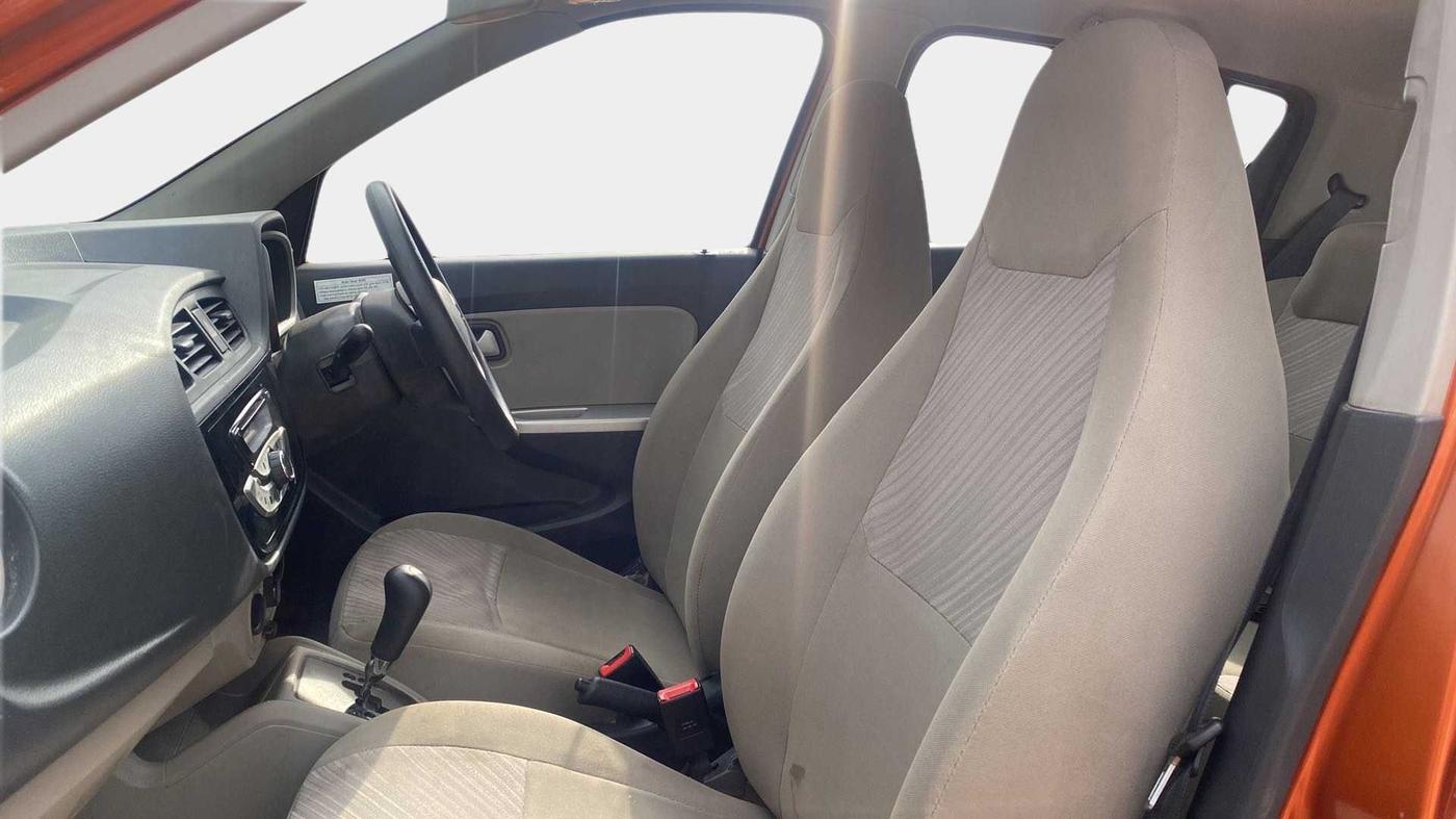 2015 Maruti Alto K10 VXI AMT, Petrol, Automatic, 31,743 km, Right Side Front Door Cabin