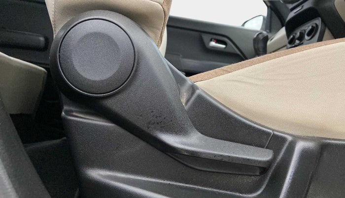 2019 Maruti New Wagon-R VXI 1.2, Petrol, Manual, 19,085 km, Driver Side Adjustment Panel