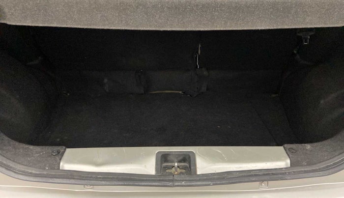 2019 Maruti New Wagon-R VXI 1.2, Petrol, Manual, 19,085 km, Boot Inside