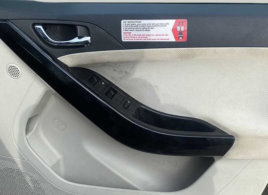 2021 Tata NEXON XZA PLUS PETROL, Petrol, Automatic, 7,358 km, Driver Side Door Panels Control
