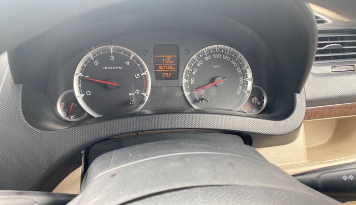 2013 Maruti Swift Dzire VDI, Diesel, Manual, 1,00,821 km, Odometer Image