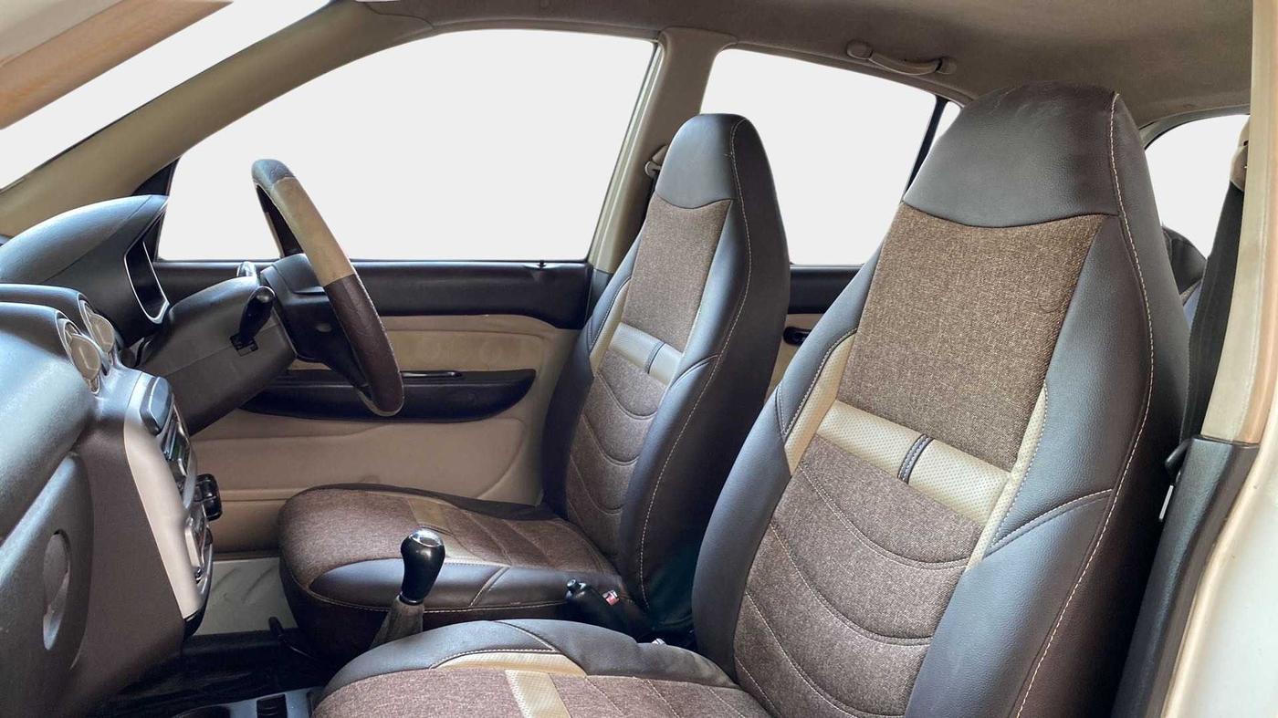 2013 Hyundai Santro Xing GLS PLUS AUDIO, Petrol, Manual, 65,325 km, Right Side Front Door Cabin