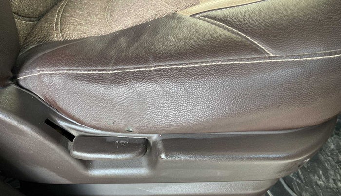 2013 Hyundai Santro Xing GLS PLUS AUDIO, Petrol, Manual, 65,325 km, Driver Side Adjustment Panel